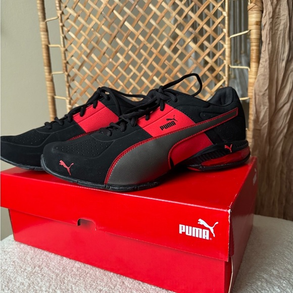 Puma Men's Black and Red Cell Surin 2 Nbk Athletic Shoes - Picture 13 of 15